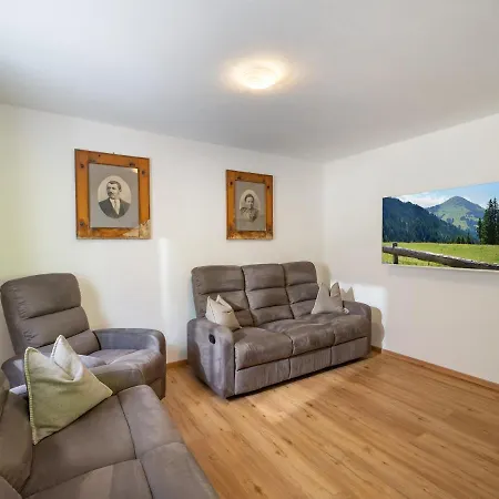 Eil Apartment